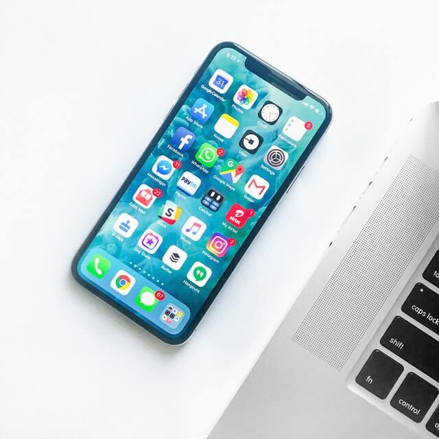 iphone-on-white-table